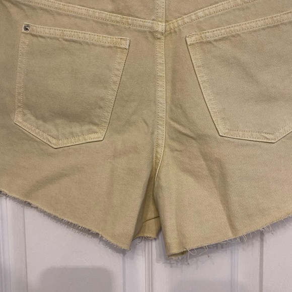 Pale yellow khaki ZARA Boho Shorts Cut Off NWT size 2 - Picture 7 of 8